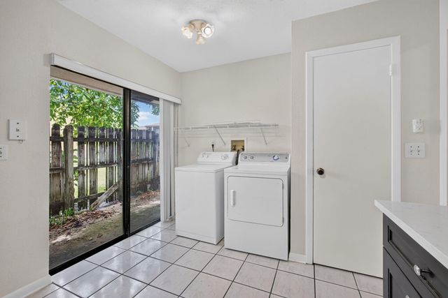 12395 Peconic Court, Wellington, FL 33414