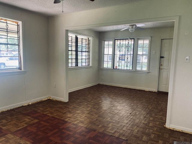 2758 Badley Rd, Baton Rouge, LA 70807