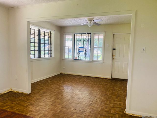 2758 Badley Rd, Baton Rouge, LA 70807