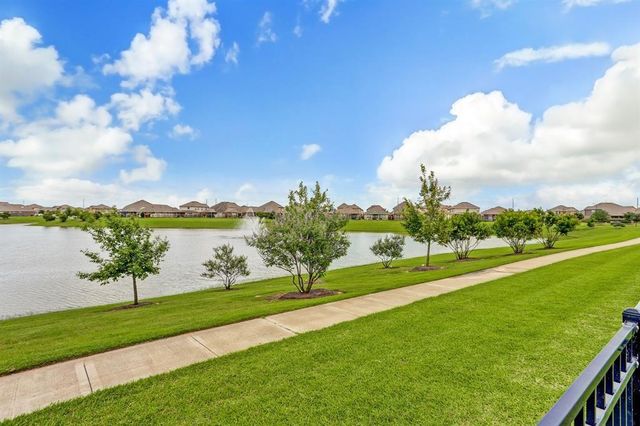 5334 Silver Ledge Drive, Katy, TX 77493