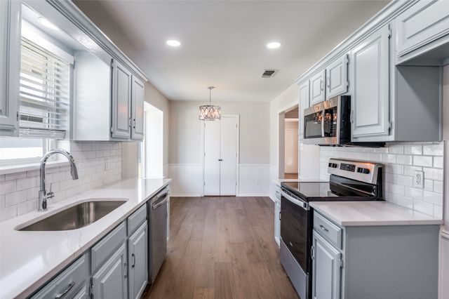 2316 Daybreak Drive, Dallas, TX 75287