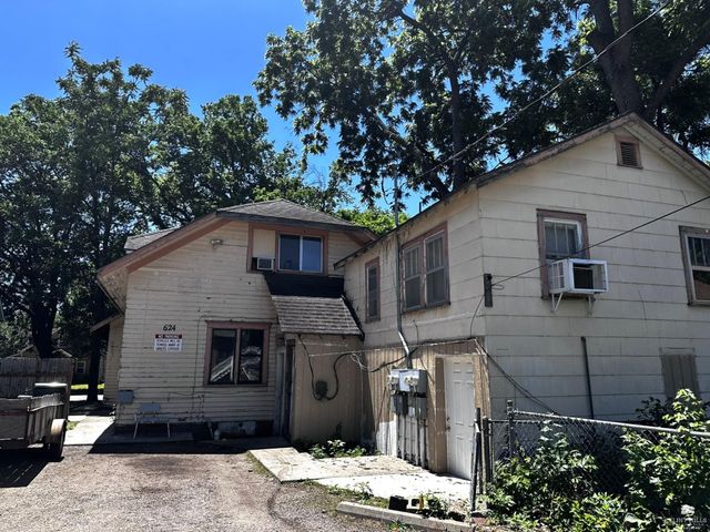 624 Bluemont Avenue, Manhattan, KS 66502