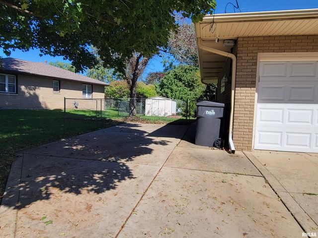 1526 GLENDALE Avenue, Pekin, IL 61554