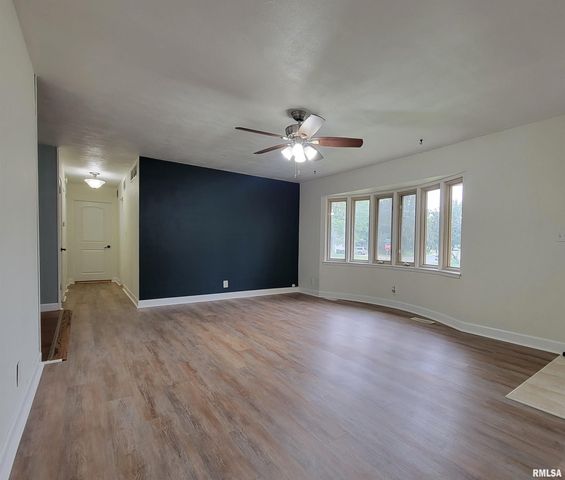 1526 GLENDALE Avenue, Pekin, IL 61554