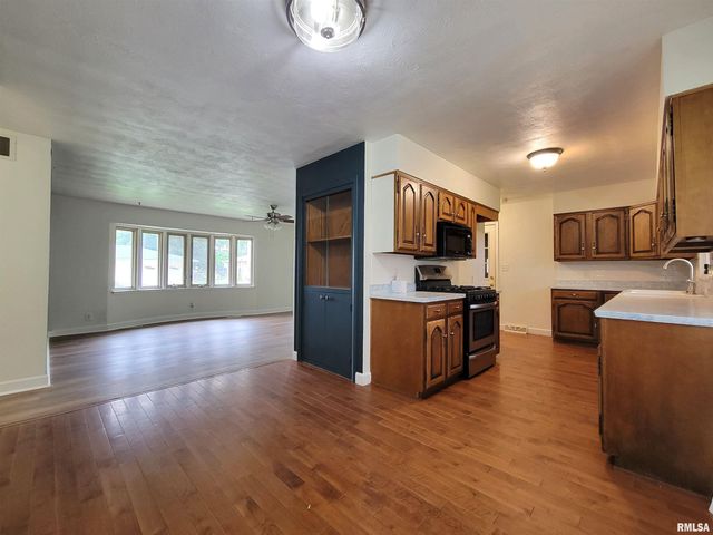 1526 GLENDALE Avenue, Pekin, IL 61554