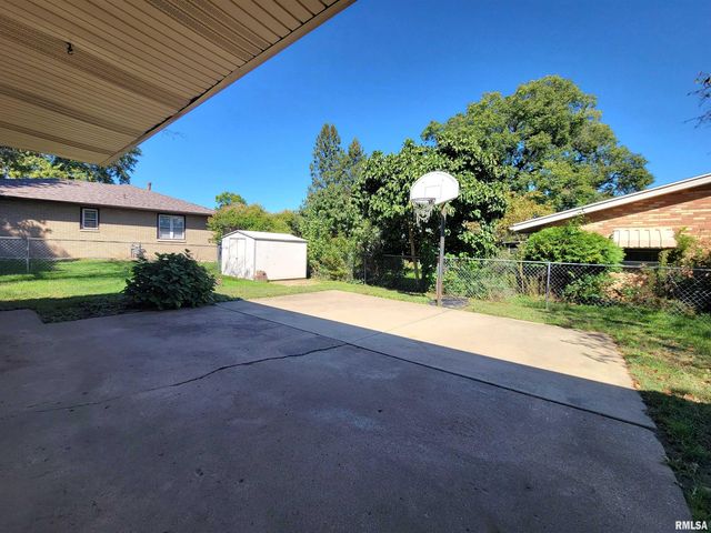 1526 GLENDALE Avenue, Pekin, IL 61554