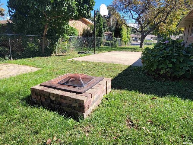 1526 GLENDALE Avenue, Pekin, IL 61554