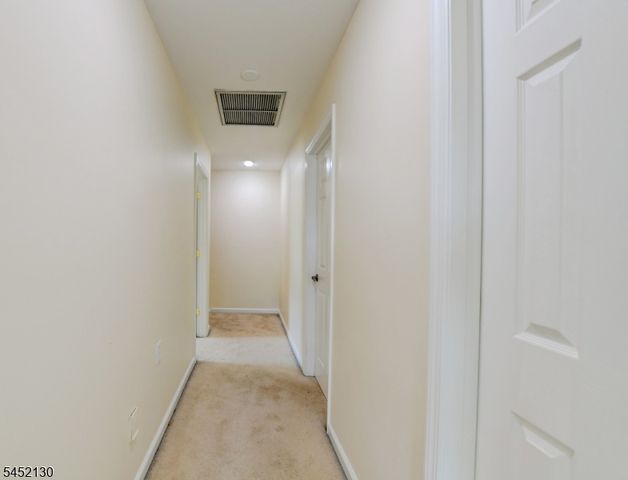 11 Fox Run Dr, East Hanover Twp., NJ 07936