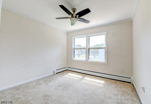 11 Fox Run Dr, East Hanover Twp., NJ 07936