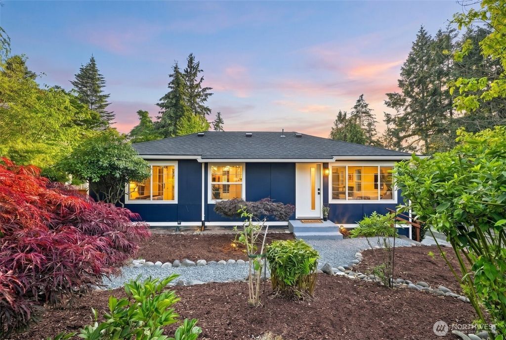 17211 3rd Avenue NE, Shoreline, WA 98155