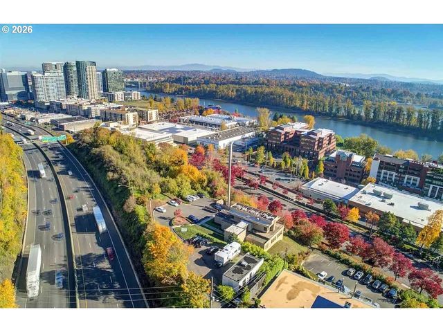 4530 S KELLY Ave, Portland, OR 97239