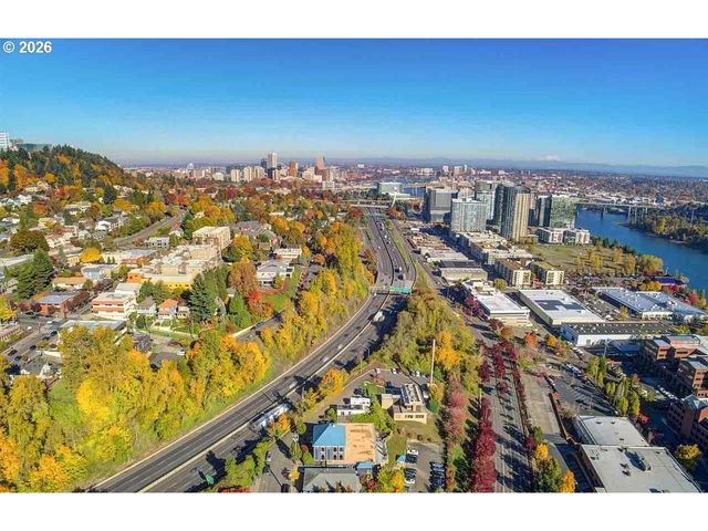 4530 S KELLY Ave, Portland, OR 97239