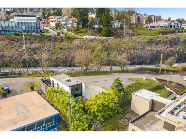 4530 S KELLY Ave, Portland, OR 97239