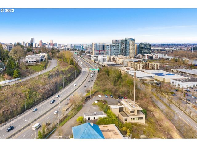 4530 S KELLY Ave, Portland, OR 97239