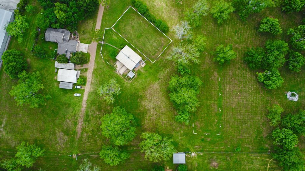 Image 49 of property listing at 2810 Precinct Line Road, Richmond, TX 77406