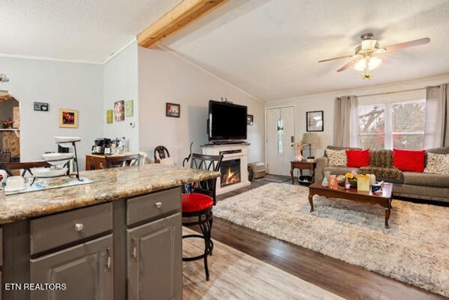 508 Highway 139, Dandridge, TN 37725