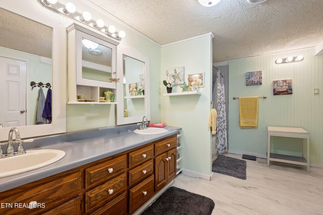 508 Highway 139, Dandridge, TN 37725