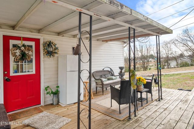 508 Highway 139, Dandridge, TN 37725