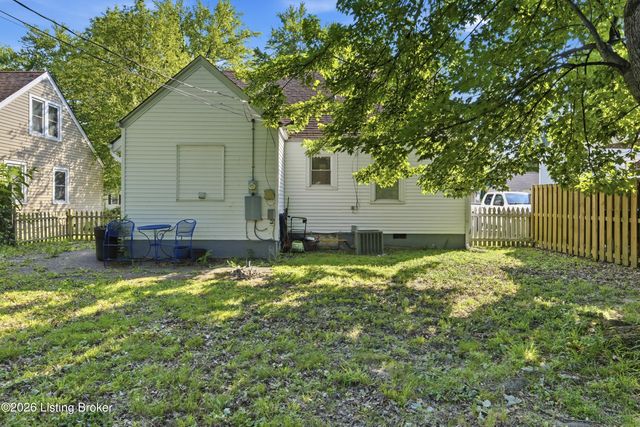 234 W Esplanade Ave, Louisville, KY 40214