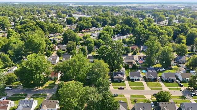 234 W Esplanade Ave, Louisville, KY 40214