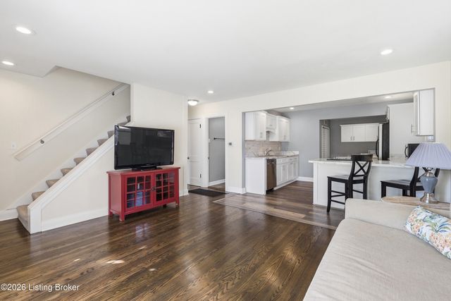 234 W Esplanade Ave, Louisville, KY 40214