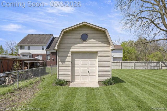14777 Cavell Street, Livonia, MI 48154