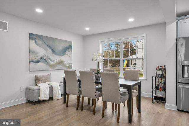 414 BISCHOFF AVE, Hainesport, NJ 08036