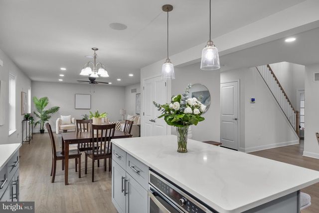 414 BISCHOFF AVE, Hainesport, NJ 08036