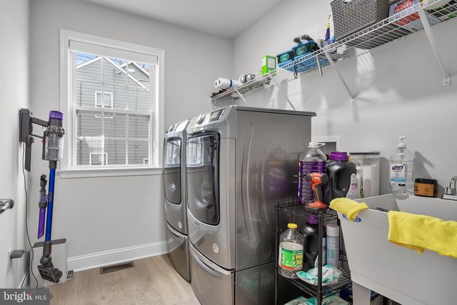 414 BISCHOFF AVE, Hainesport, NJ 08036