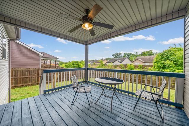 143 Ambridge St, Oak Grove, KY 42262