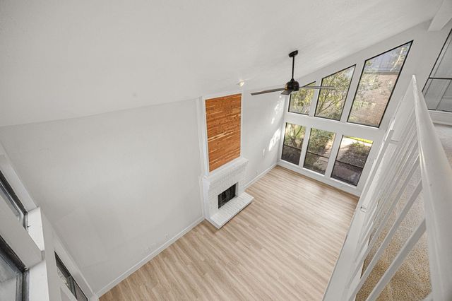 18118 Lakeside Lane, Houston, TX 77058