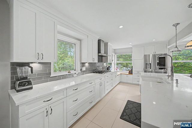 43 Royden Road, Tenafly, NJ 07670