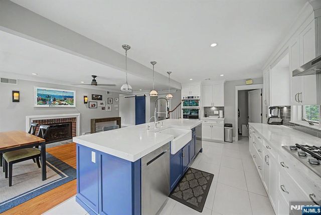 43 Royden Road, Tenafly, NJ 07670