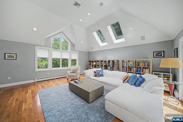 43 Royden Road, Tenafly, NJ 07670