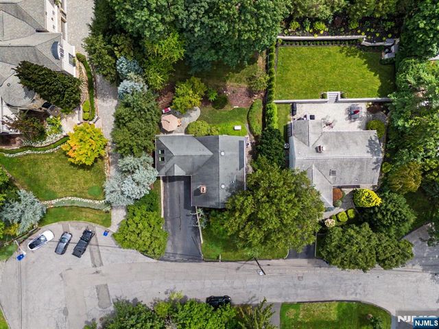 43 Royden Road, Tenafly, NJ 07670