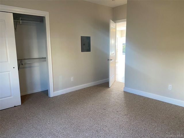 515 Jackson Avenue 29, Lindenhurst, NY 11757