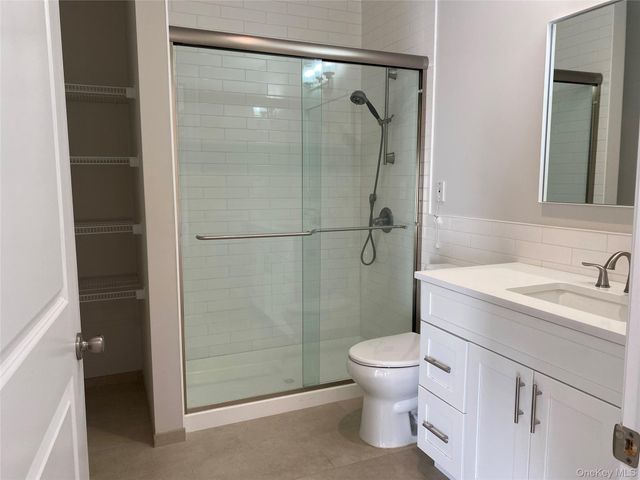 515 Jackson Avenue 29, Lindenhurst, NY 11757