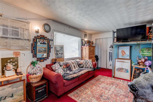 75 N Market Street, Keenesburg, CO 80643