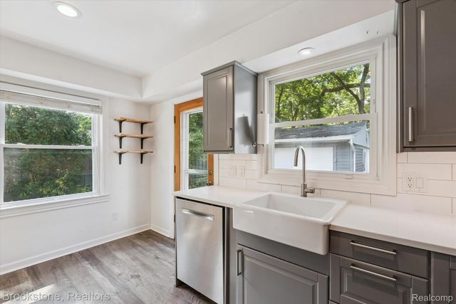 1431 Hatcher Crescent, Ann Arbor, MI 48103