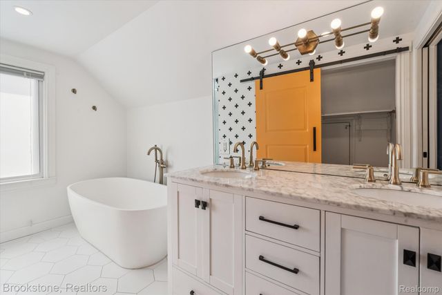 1431 Hatcher Crescent, Ann Arbor, MI 48103