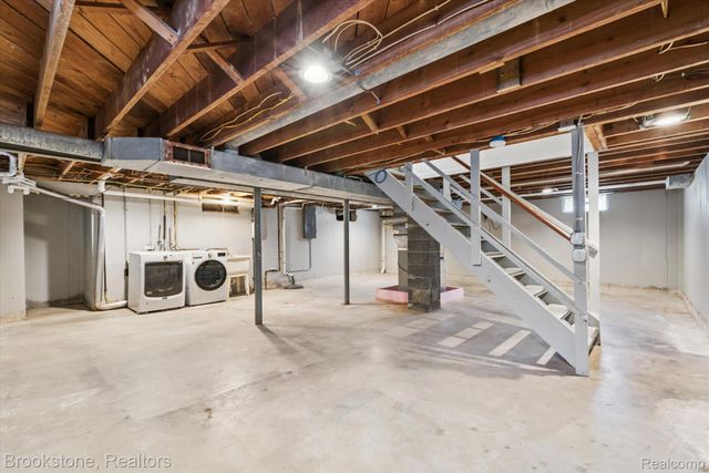 1431 Hatcher Crescent, Ann Arbor, MI 48103