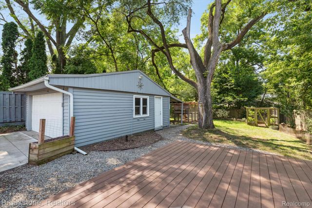 1431 Hatcher Crescent, Ann Arbor, MI 48103