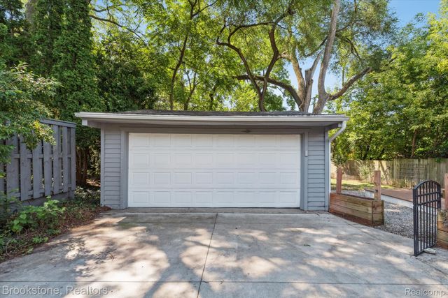 1431 Hatcher Crescent, Ann Arbor, MI 48103