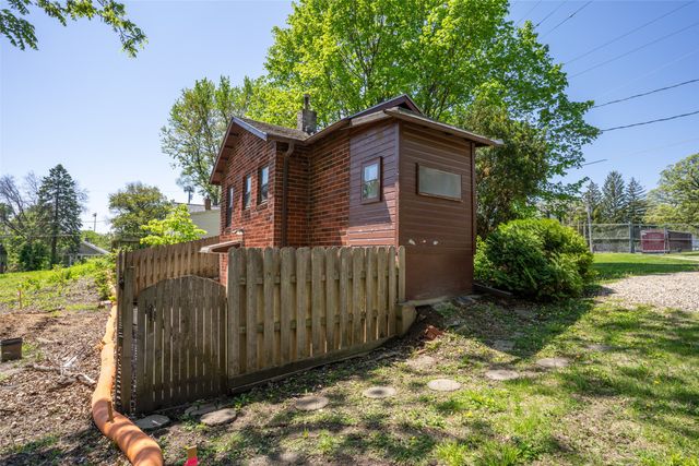 2315 SW 11th Street, Des Moines, IA 50315