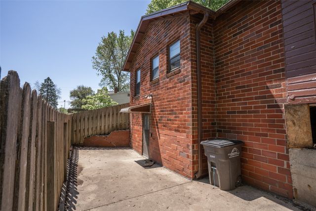 2315 SW 11th Street, Des Moines, IA 50315