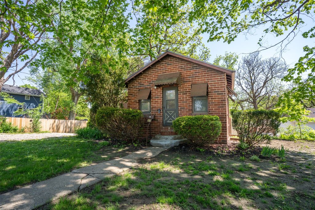 2315 SW 11th Street, Des Moines, IA 50315