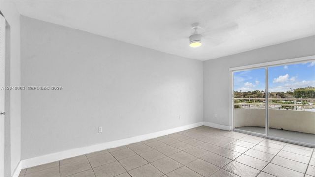 10755 SW 108th Ave 304, Miami, FL 33176