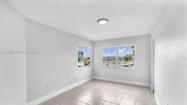 10755 SW 108th Ave 304, Miami, FL 33176