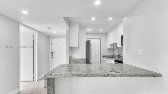 10755 SW 108th Ave 304, Miami, FL 33176