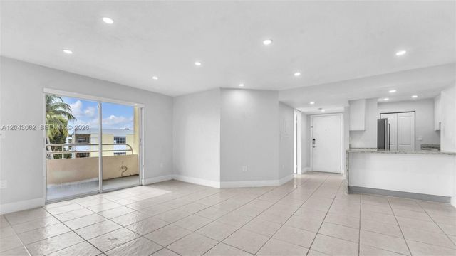 10755 SW 108th Ave 304, Miami, FL 33176
